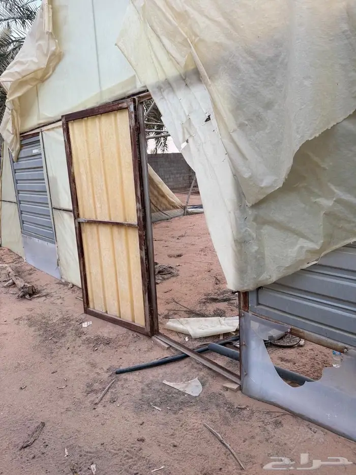 بيوت محميه مستعملة مع مراوح 3