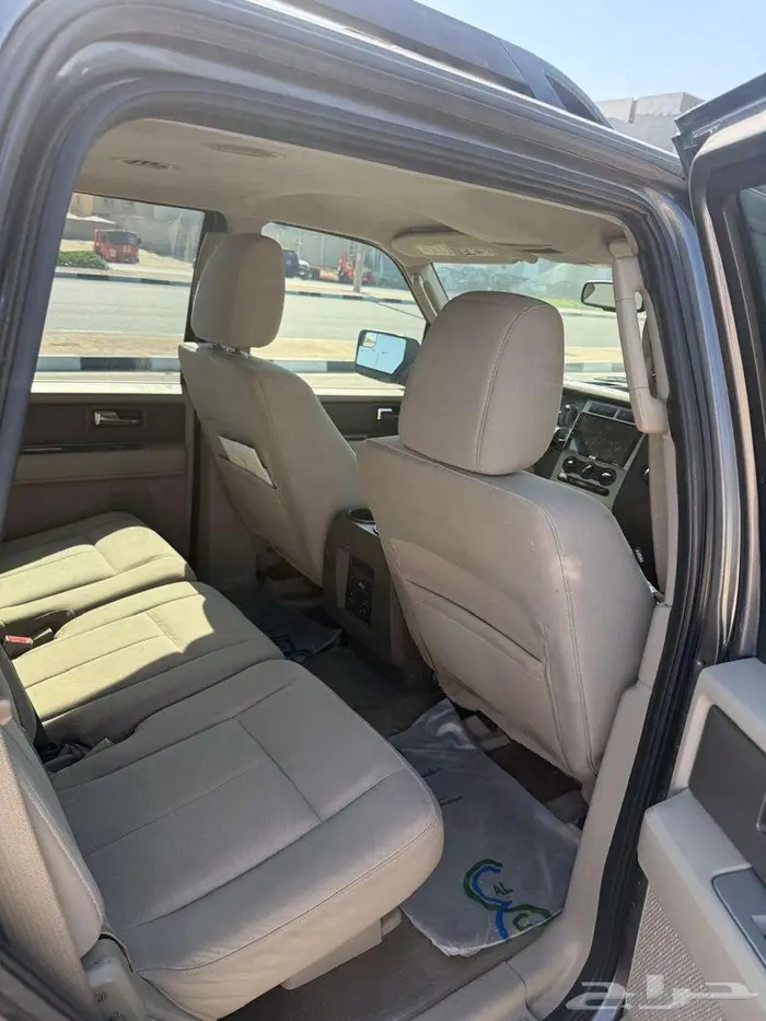 فورد اكسبيدشن 2013 33