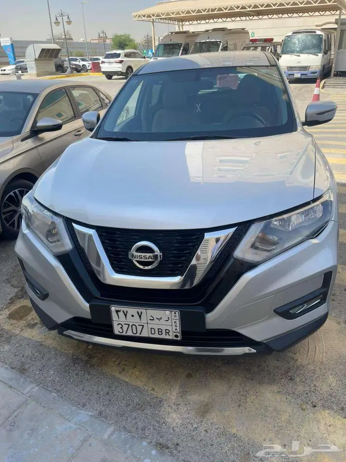 سيارة نيسان اكس تريل سبع مقاعد فئة S ممشي 47 ألف موديل 2021 0