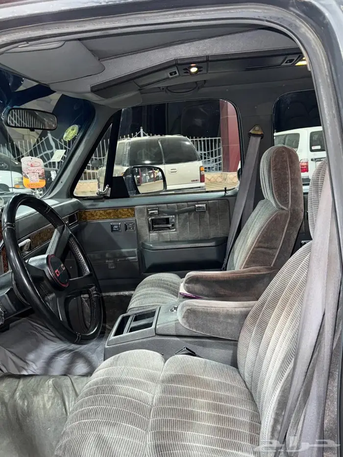 جمس موديل 1990 مخزن 14