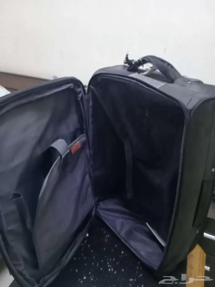 شنطه سفر مستعمله مقاس 24 1