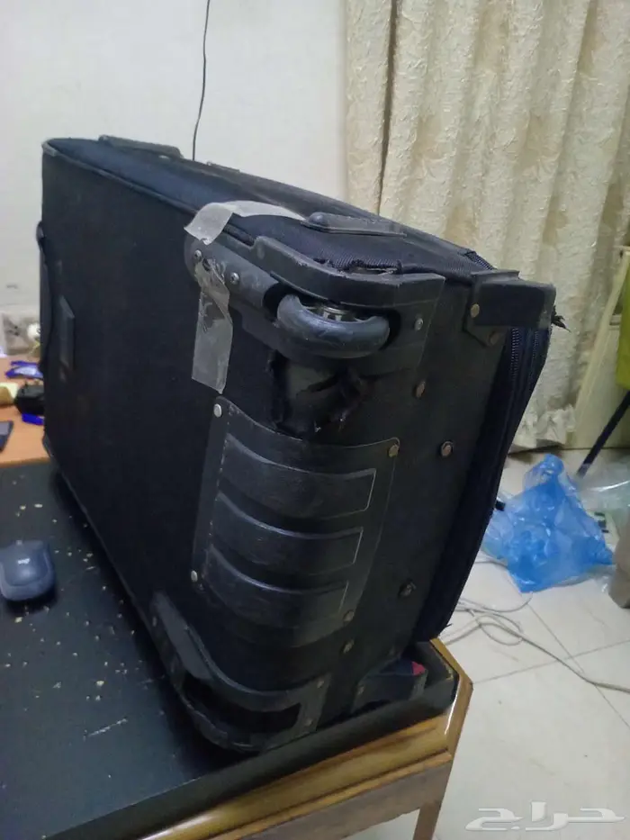 شنطه سفر مستعمله مقاس 24 3