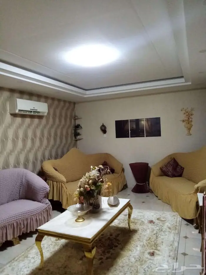 شقة للبيع بحي الفيحاء بجوار الممشى والمسجد 0