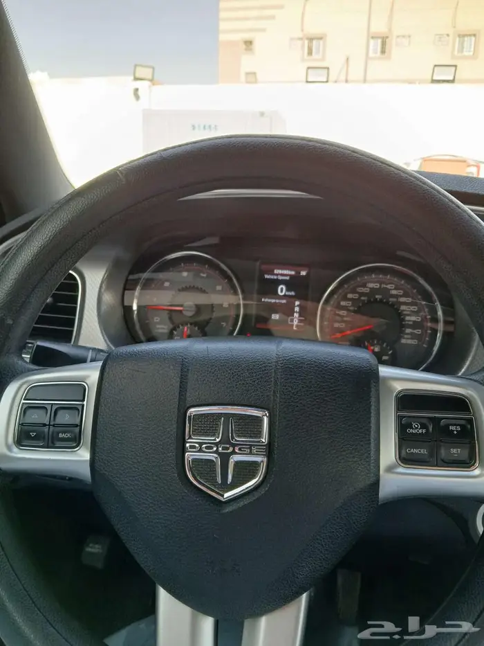 دودج تشارجر 2012 سعودي اللون فضي 2