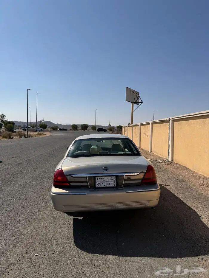 فورد جراند ماركيز 2010 5