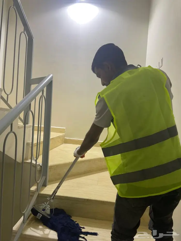 شركة خدمات تنظيف ممرات وسلالم واسطح 3