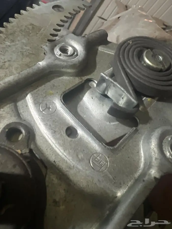 مكينة زجاج كرسيدا 84-86 1