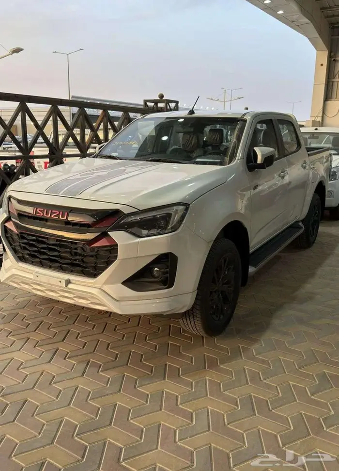 ايسوزو ديماكس GT دبل ديزل 2025 سعودي بالنقد والتقسيط 2