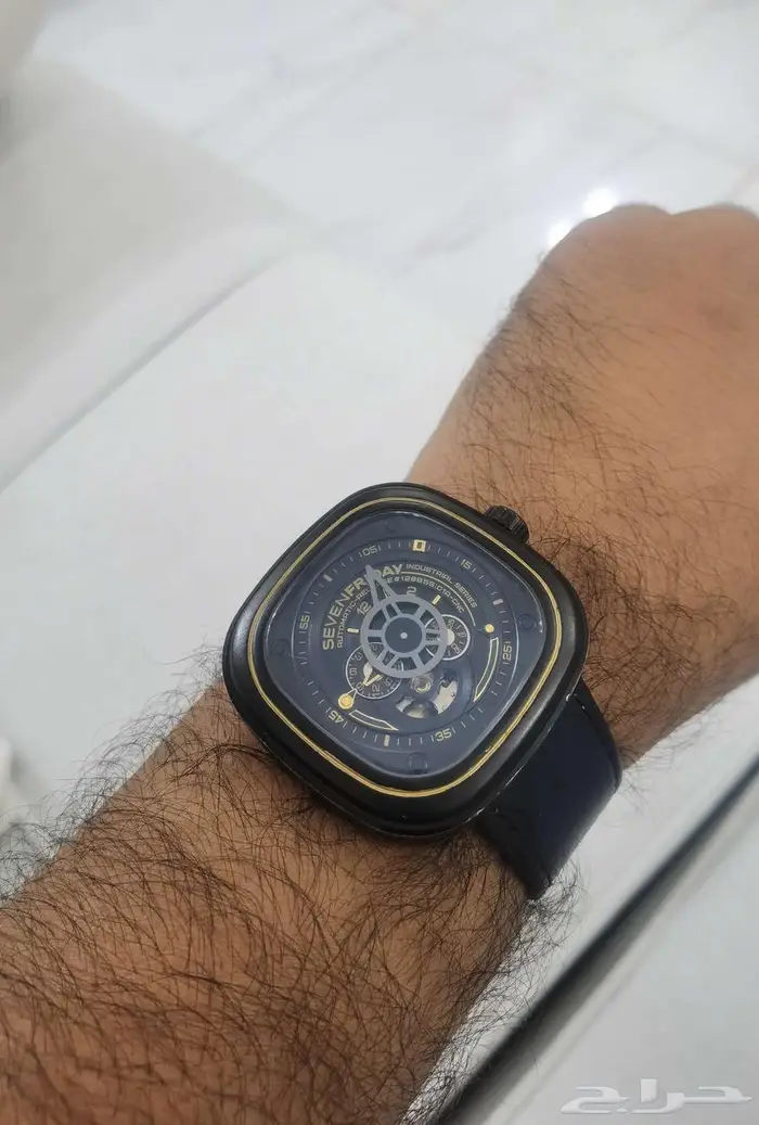 ساعه سويسرا سفن فرايدي 0