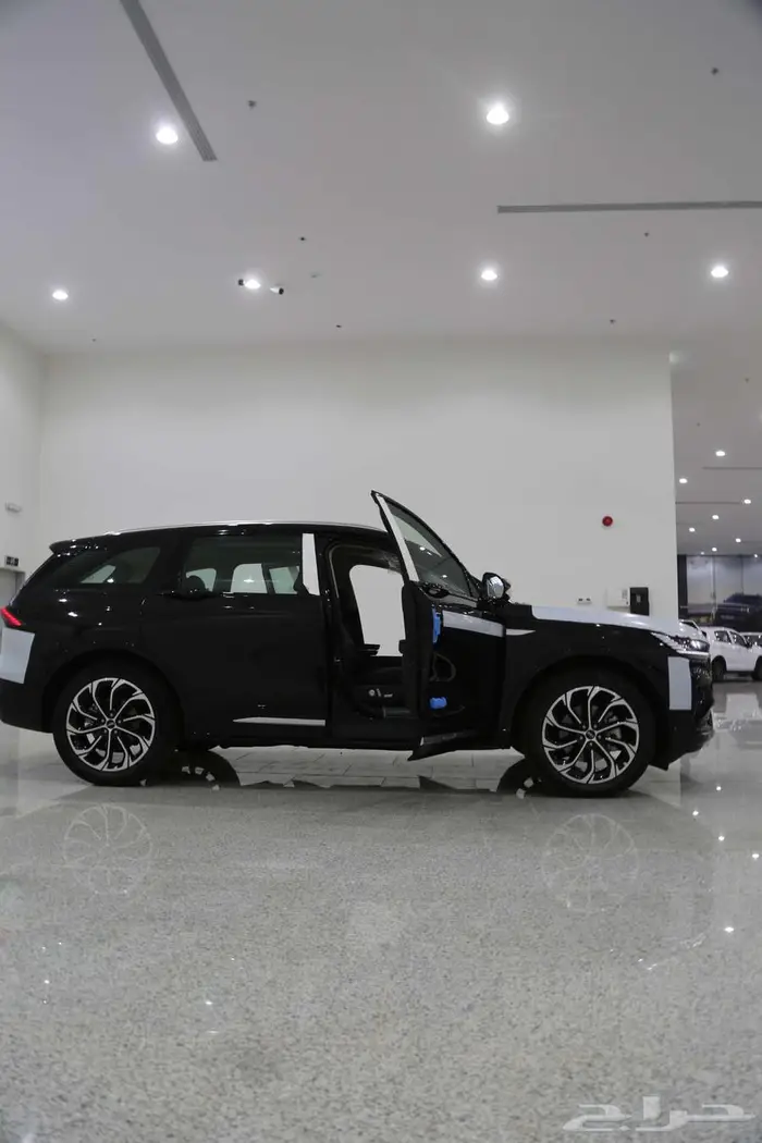 لينكون نوتيلوس 2024 Reserve نص فل ب 221950 بالضريبة 3