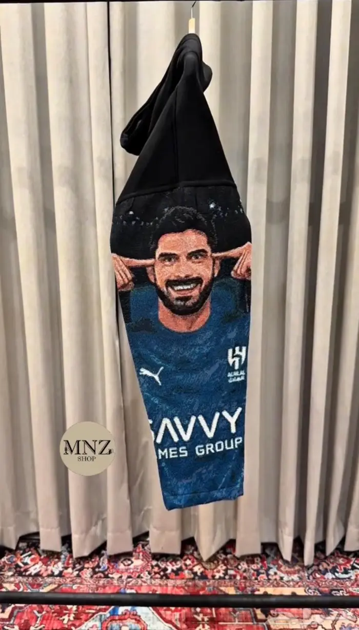 بلوفر نيفيز تطريز للاكمام 1