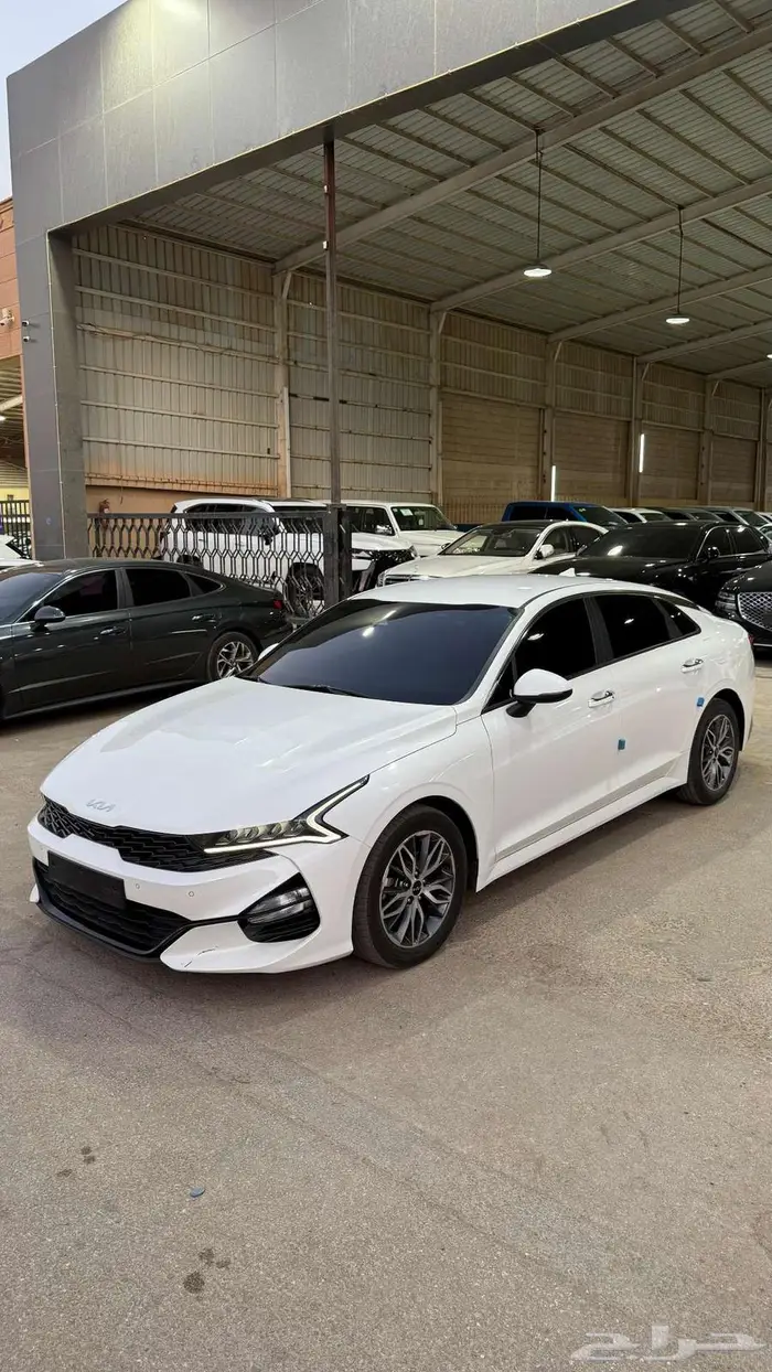 كيا 5 2022 نص فل عداد 150 ألف 1