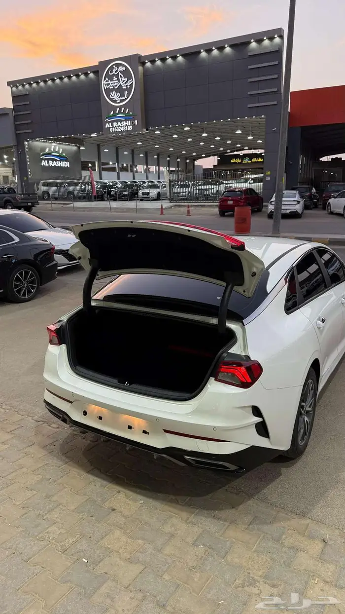 كيا 5 2022 نص فل عداد 150 ألف 10