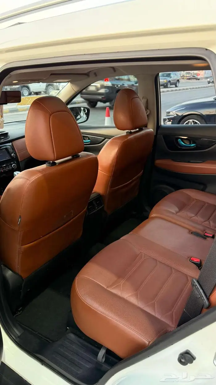 اكستريل 2020 فل كامل دبل 7 مقاعد عداد200 ألف 9