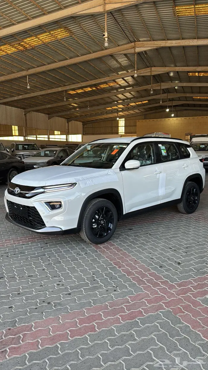 تويوتا أوربان كروز GL 2026ابيض 0