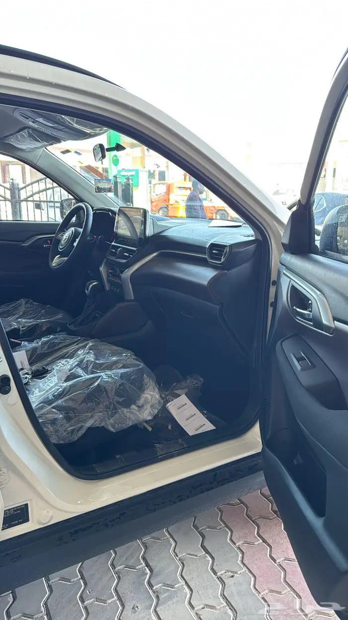 تويوتا أوربان كروز GL 2026ابيض 6