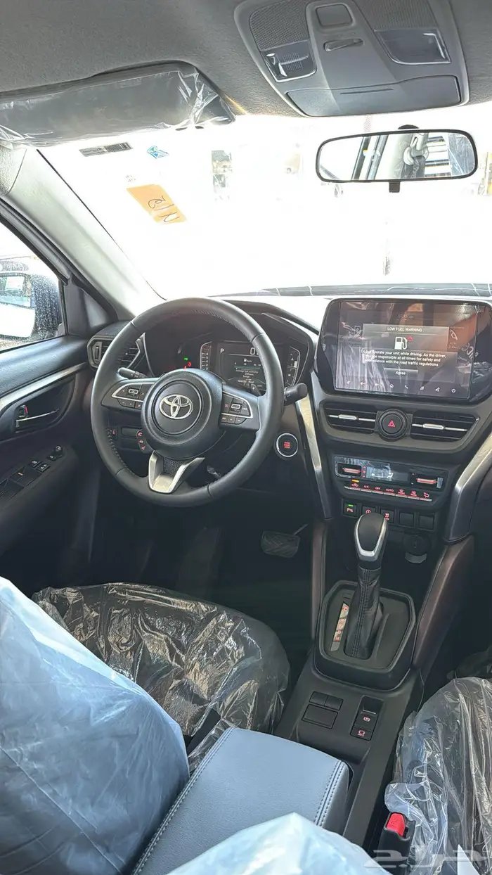 تويوتا أوربان كروز GL 2026ابيض 3