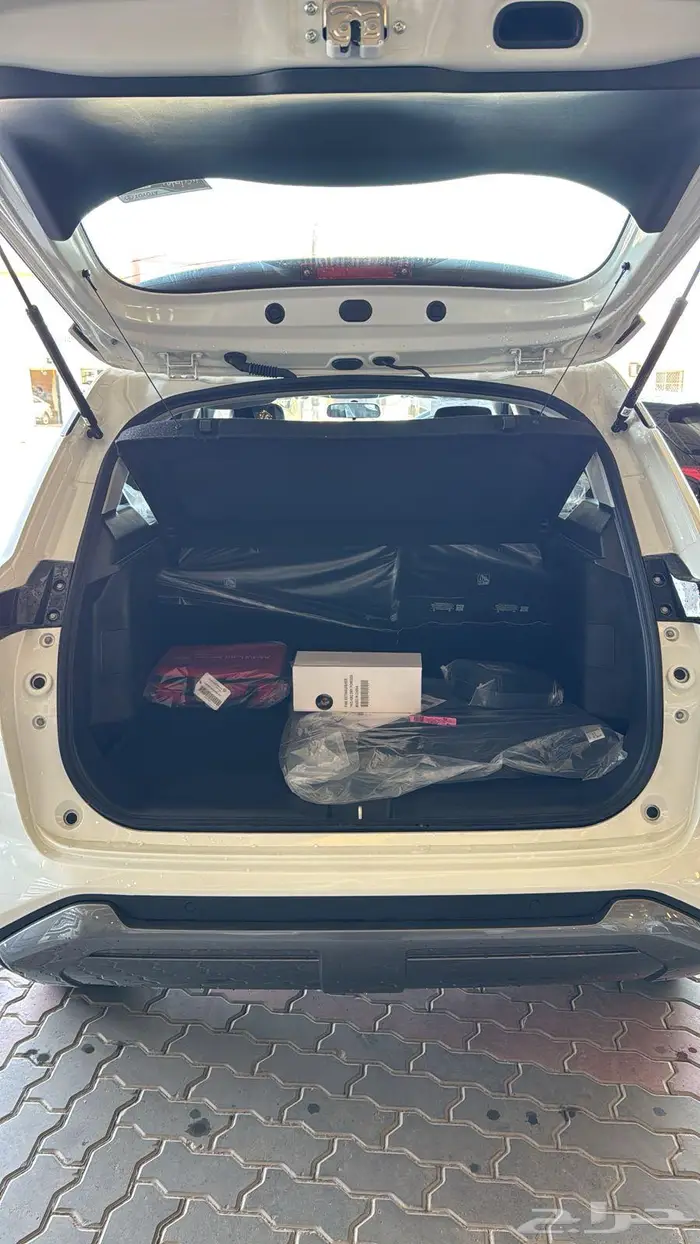 تويوتا أوربان كروز GL 2026ابيض 9