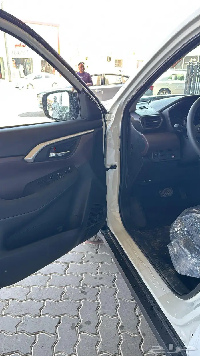 تويوتا أوربان كروز GL 2026ابيض 4