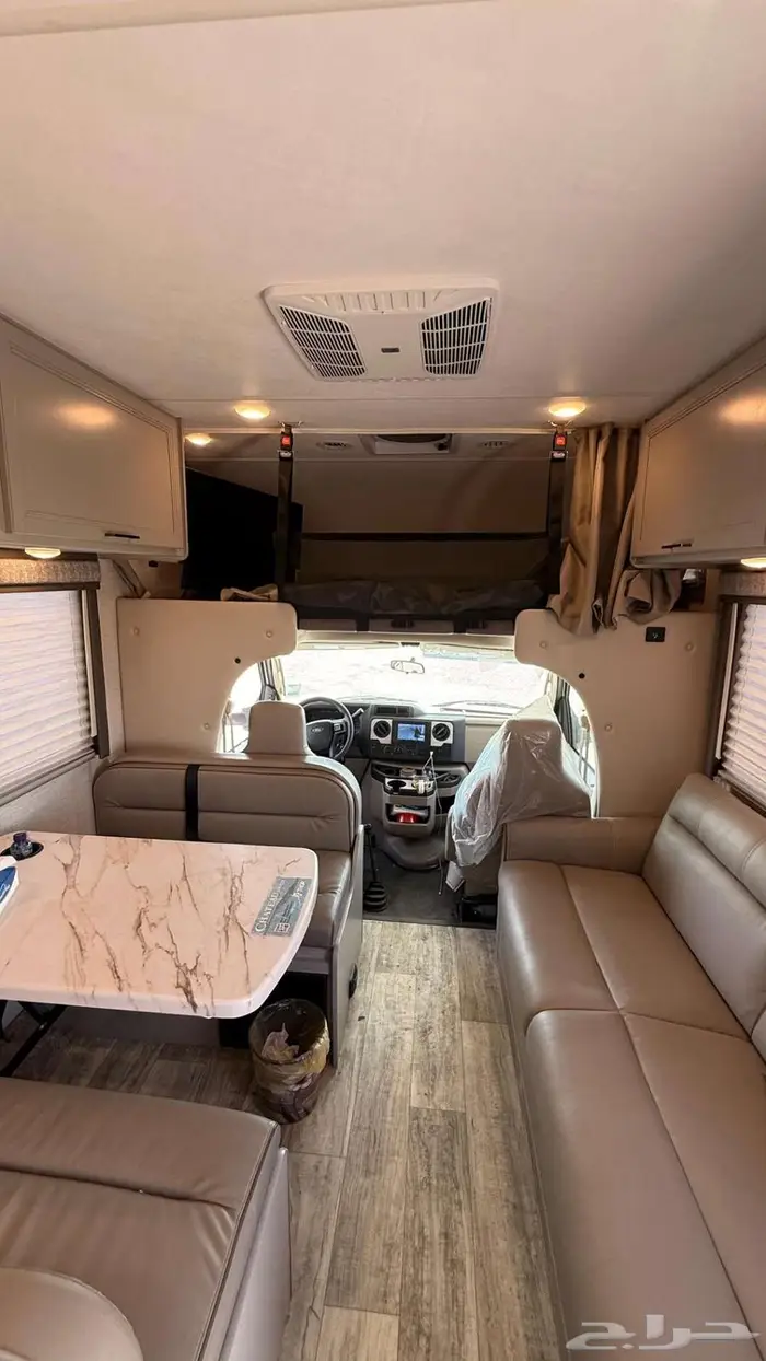 كرفان فورد موتر هوم امريكي موديل 2024 17