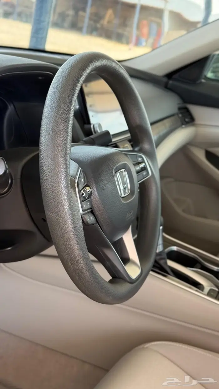 هوندا اكورد 2022 ستاندر عداد 44 الف فقط 15