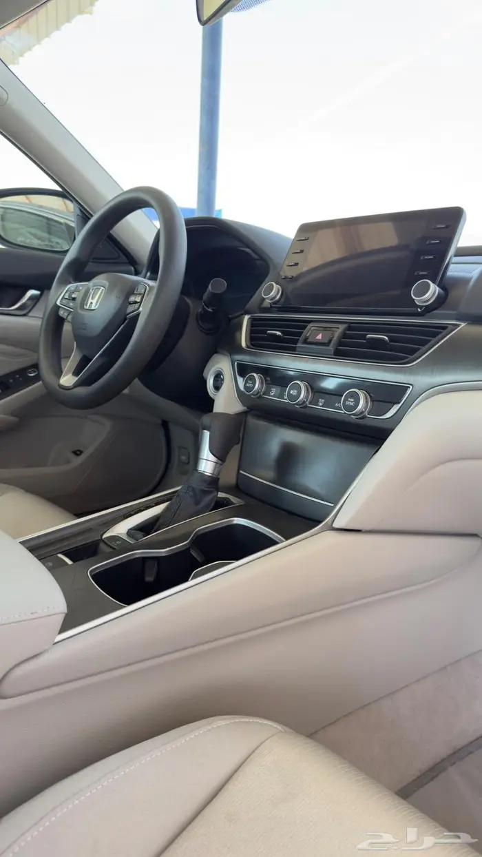 هوندا اكورد 2022 ستاندر عداد 44 الف فقط 26