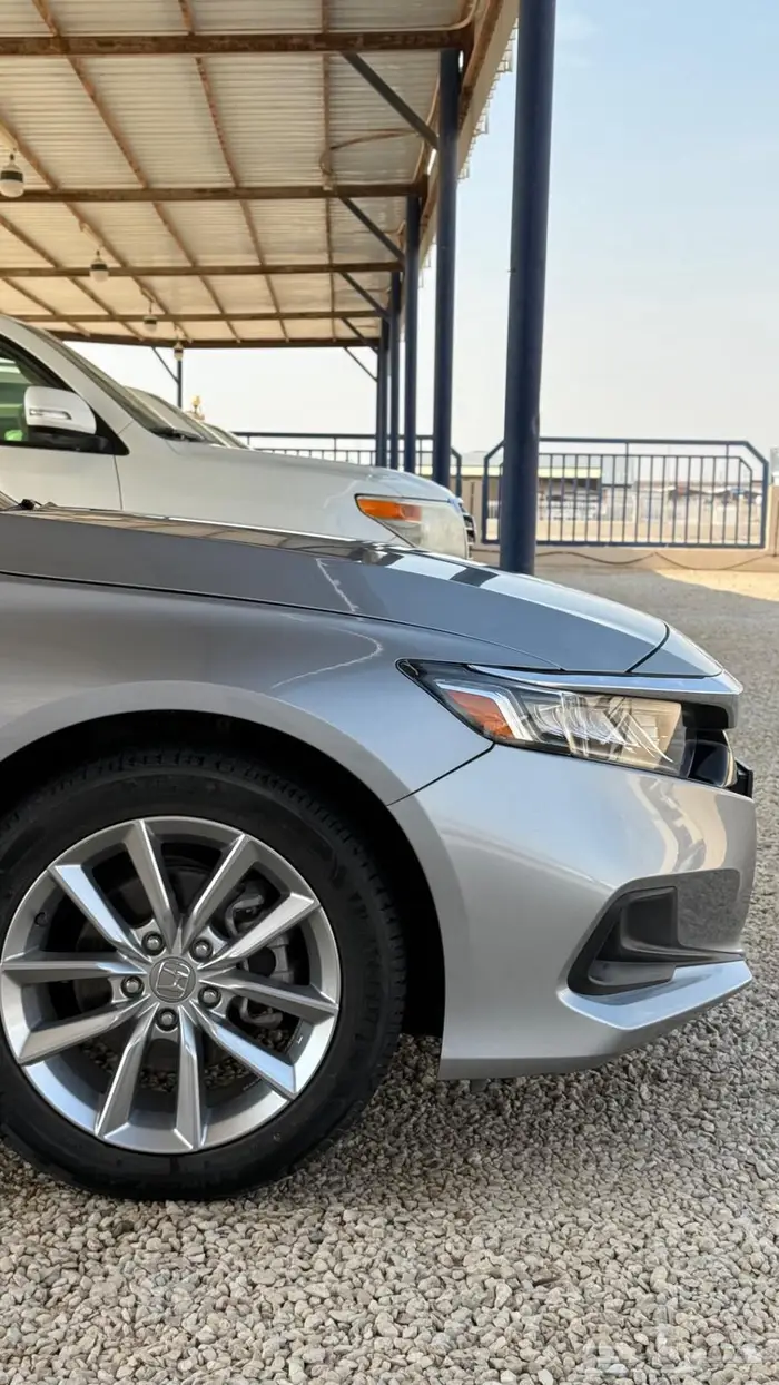 هوندا اكورد 2022 ستاندر عداد 44 الف فقط 18