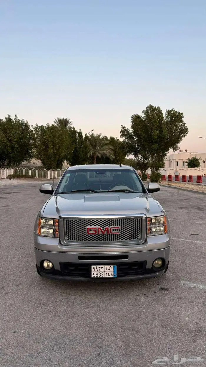 جي ام سي سييرا 2007 قير اوتماتيك بنزين دبل 9