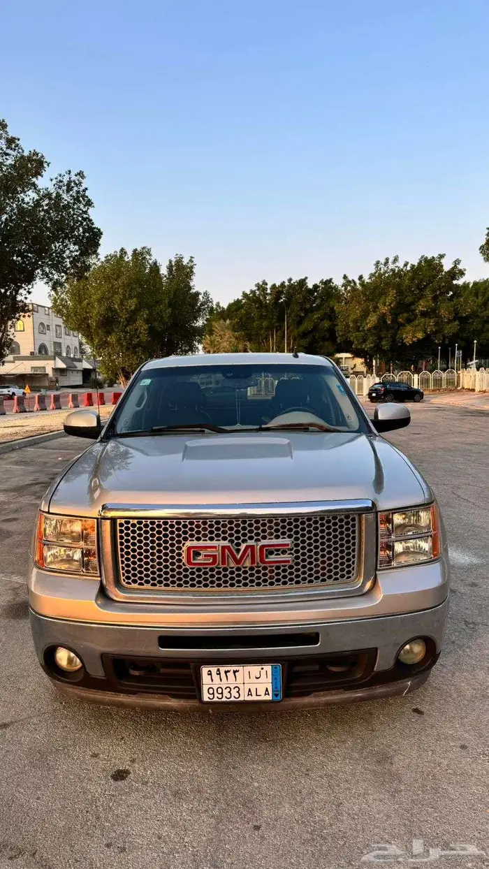 جي ام سي سييرا 2007 قير اوتماتيك بنزين دبل 10