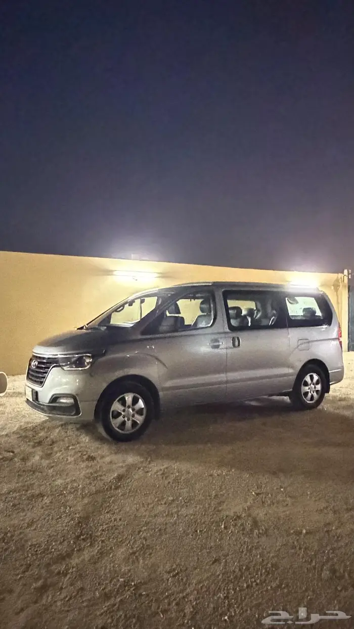 للبيع فان H1 بتجهيزات وزارة النقل 2