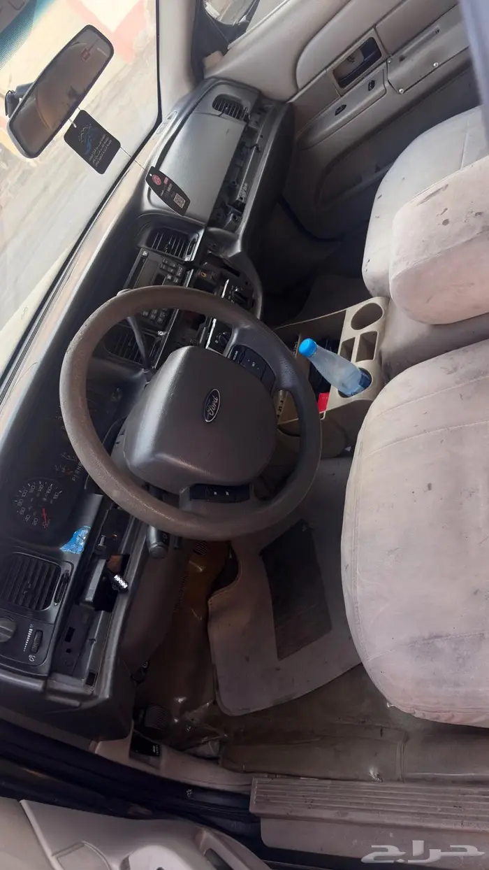 فورد فكتوريا 2007 4