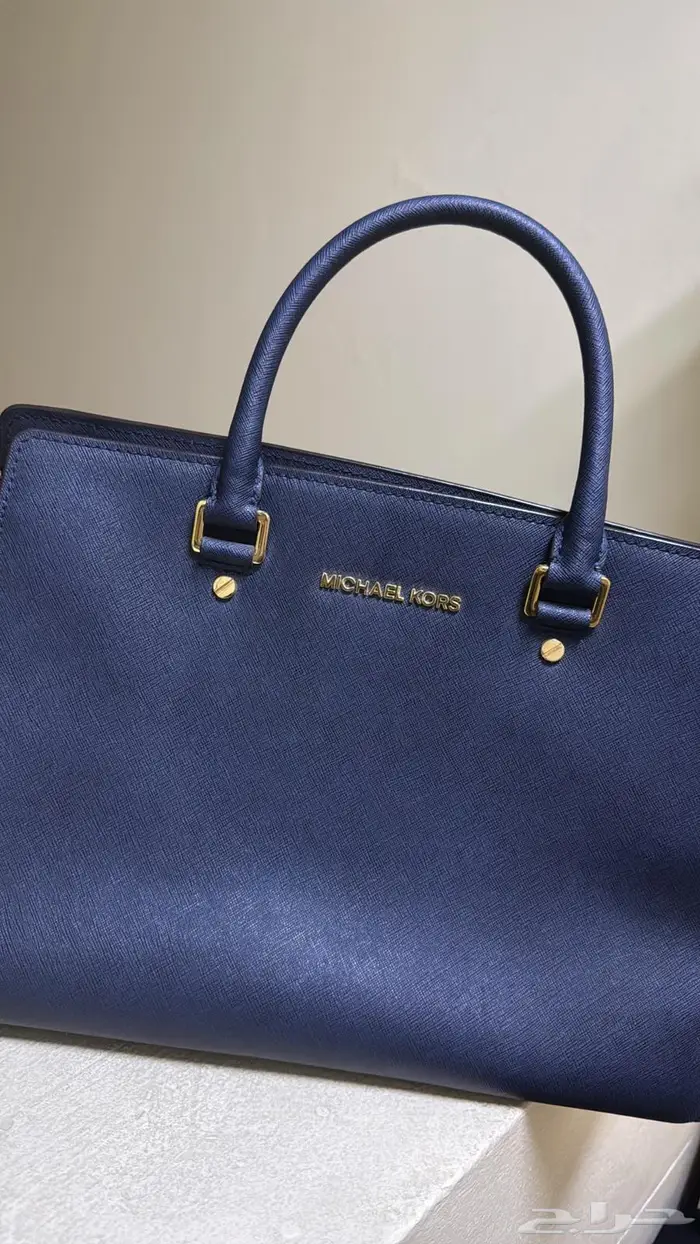 شنطه مايكل كورس 0