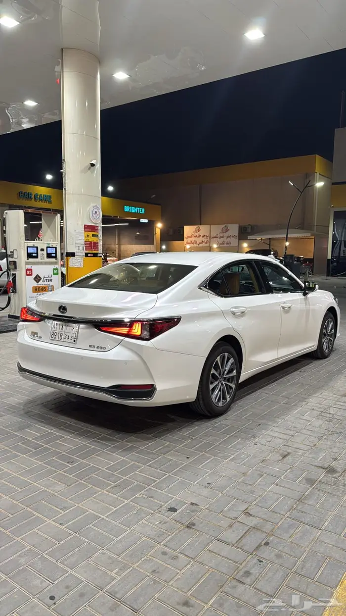 لكزس 2025 250 ES عبداللطيف جميل شبه اصفار 2