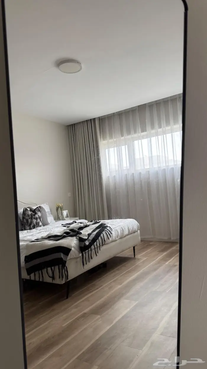 سرير للبيع 0