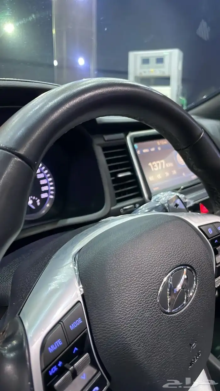 سوناتا مخزنة فل سمارت 2018 بحالة الوكالة ماشاء الله 11