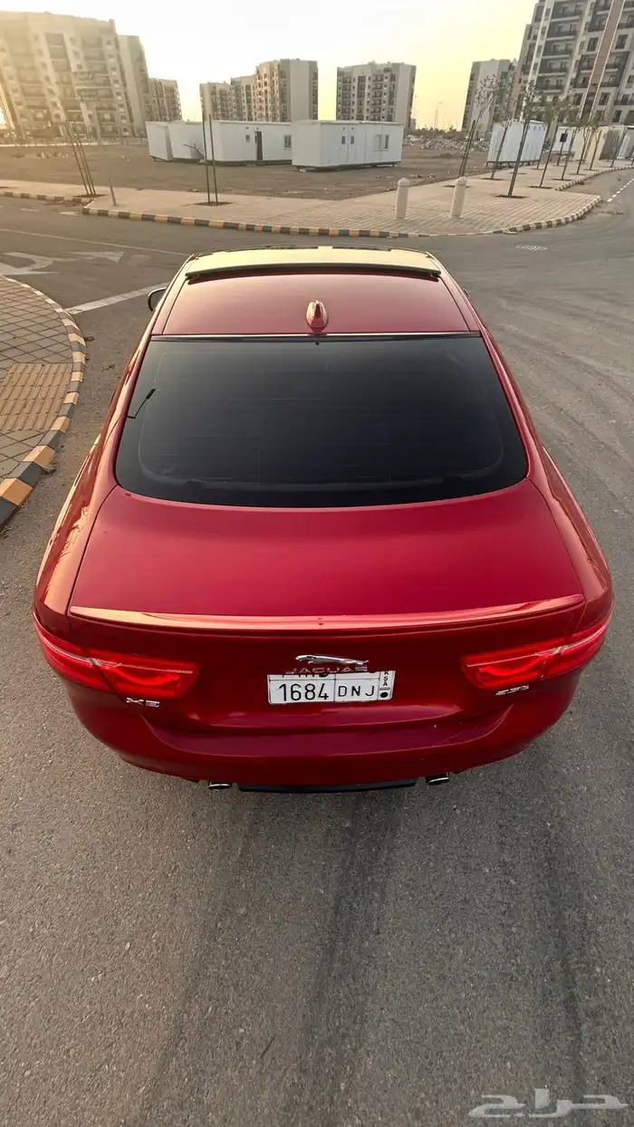 جاكوار 2016 XE فل كامل 12