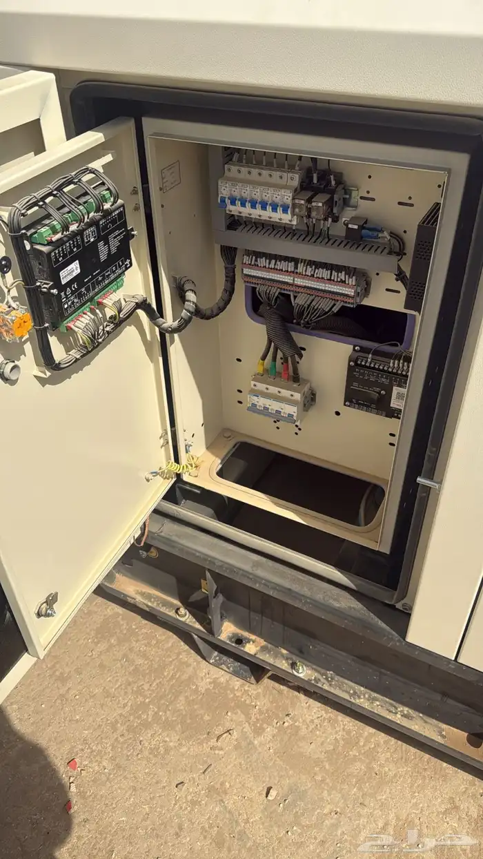 مولد كهرباء كاتم صوت للبيع ( 62K صافي ) 4