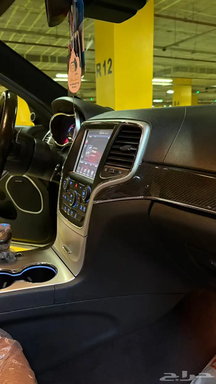 قراند شروكي ((SRT)) 40