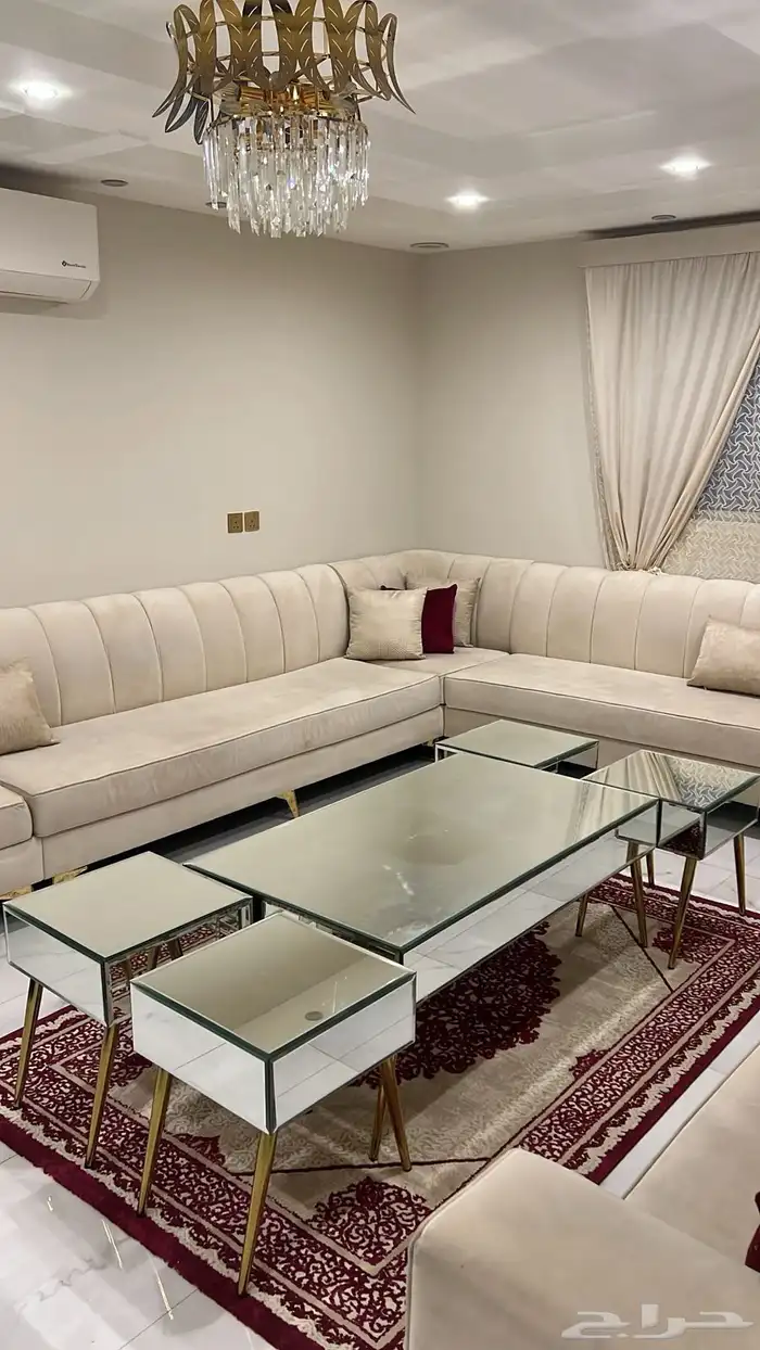 طاولة استقبال 0