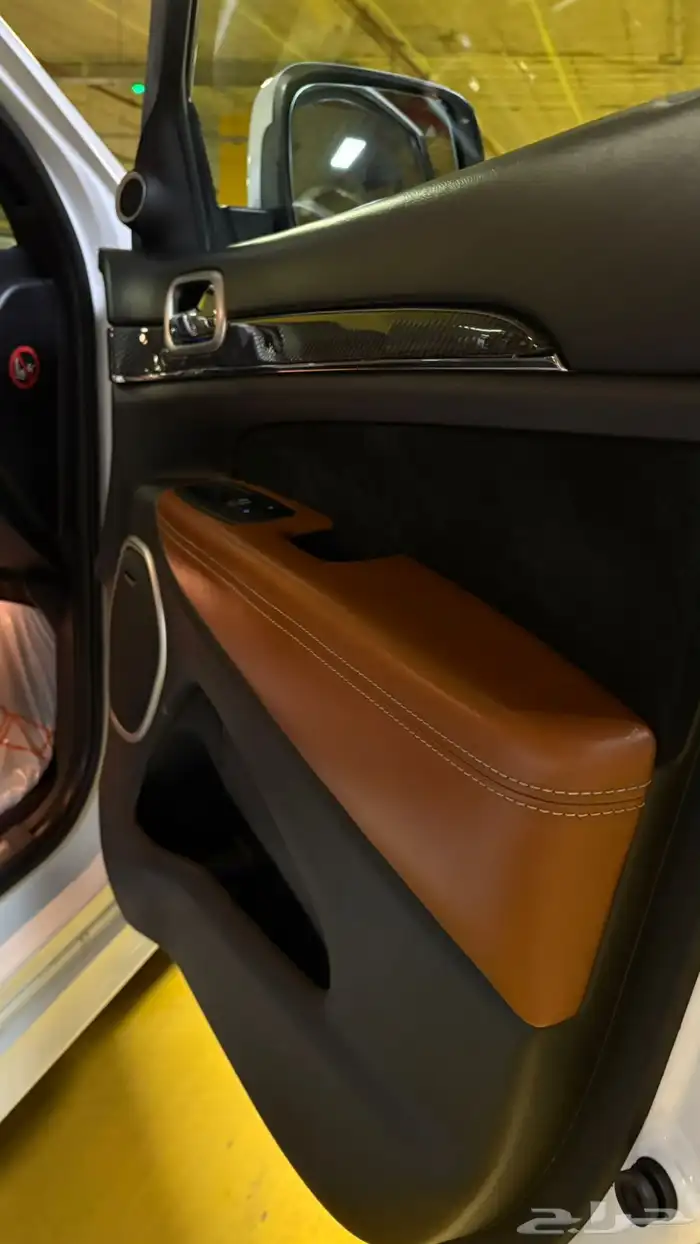 قراند شروكي ((SRT)) 26