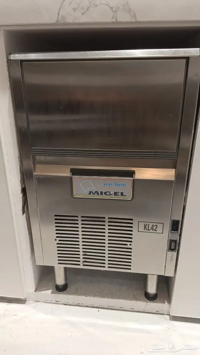 للبيع ايس ميكر صانعه ثلج 42 كيلو 0