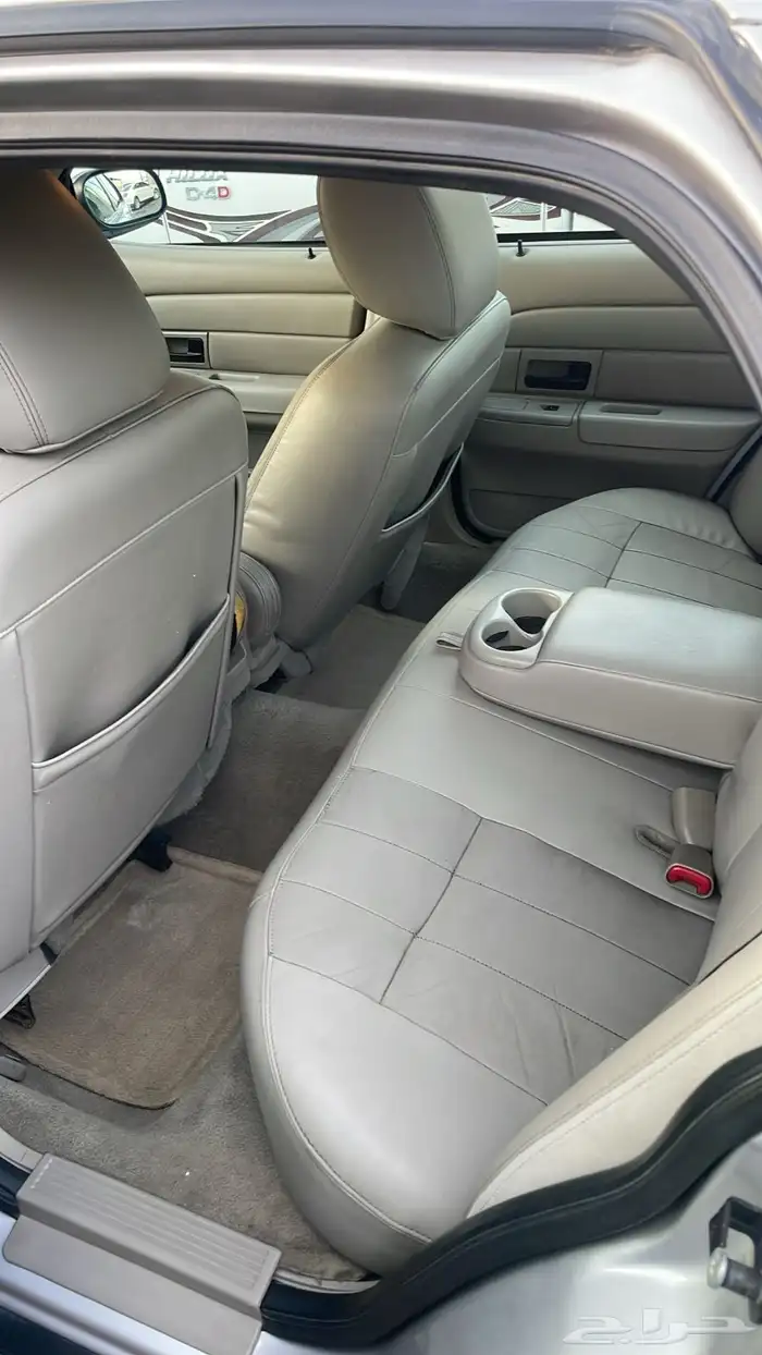 للبيع فورد فاكتوريا امريكي 3