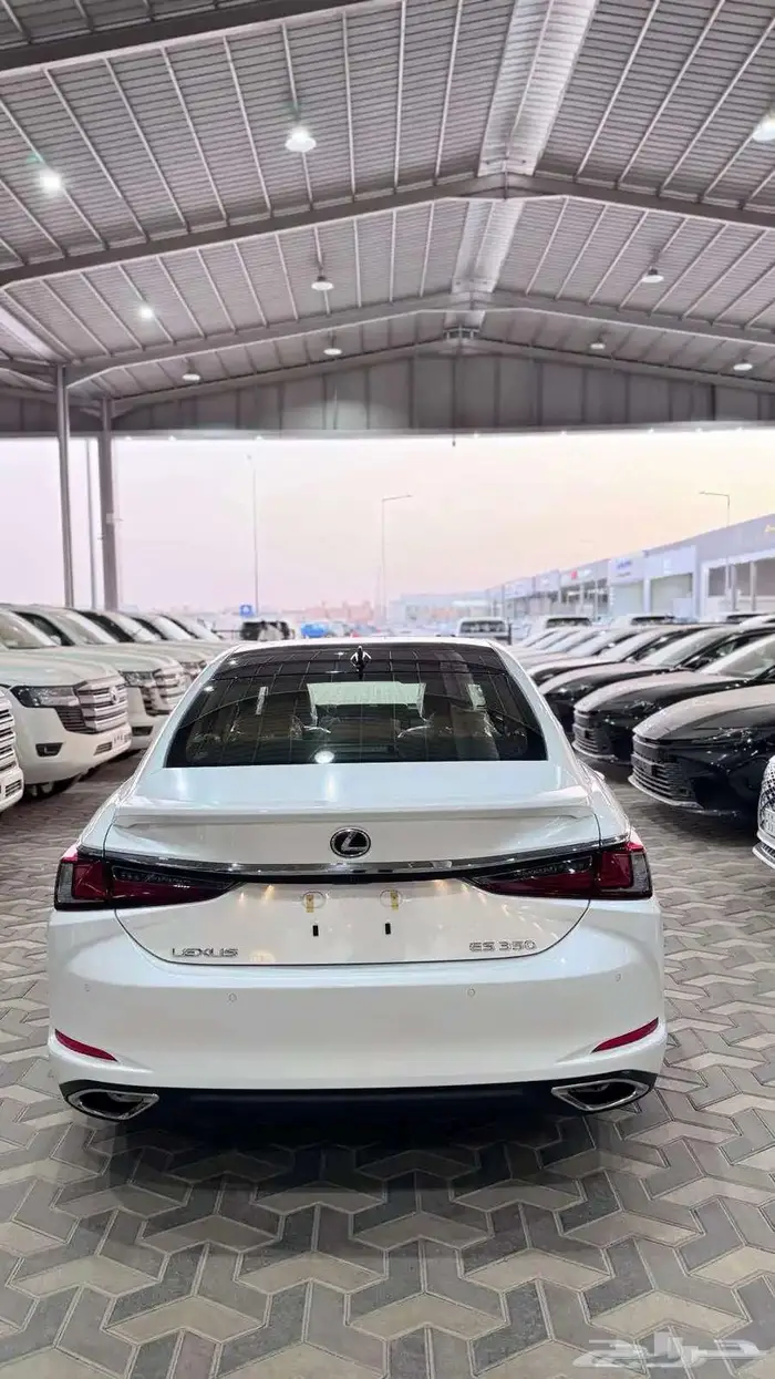 لكزس ES350 بريمي نص فل 2025 14