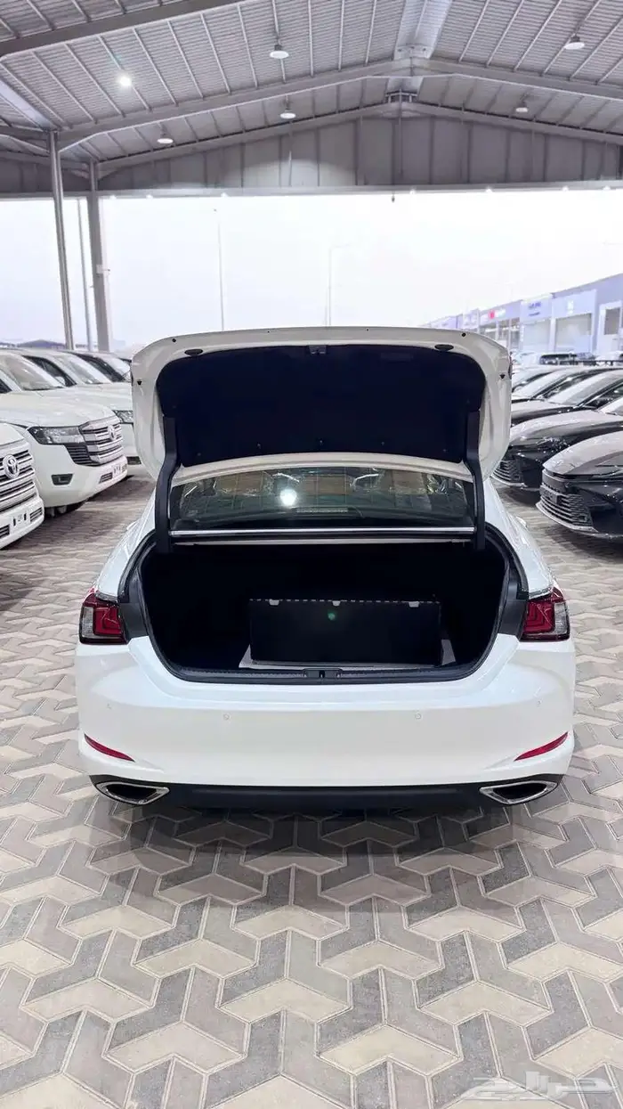 لكزس ES350 بريمي نص فل 2025 11