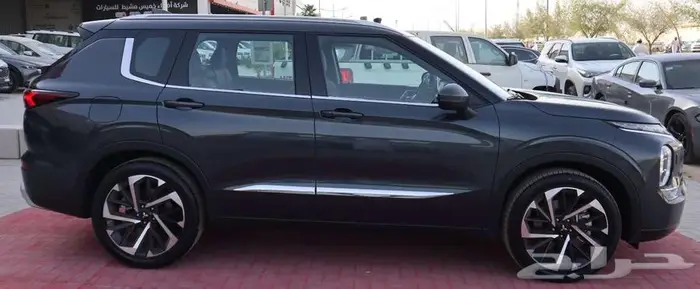 ميتسوبيشي اوتلاندر دبل بريميوم و بلاك سام 2025 فرع جده 1