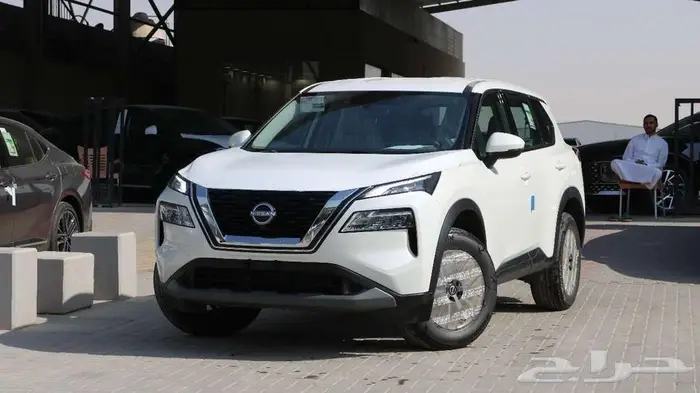 نيسان اكستريل 7 راكب 2025 بدون دبل ابيض كاش - اقساط 3