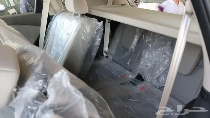 نيسان اكستريل 7 راكب 2025 بدون دبل ابيض كاش - اقساط 10