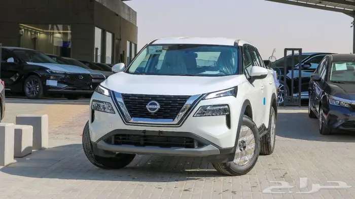 نيسان اكستريل 7 راكب 2025 بدون دبل ابيض كاش - اقساط 4