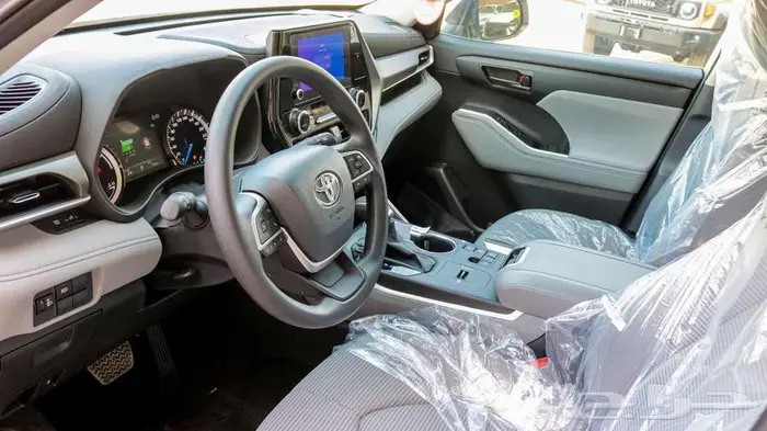 تويوتا هايلاندر 2025 متوفر جميع الفئات كاش _ اقساط 10