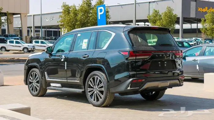 لكزس LX 600 BB سعودي وساير كاش وبالتقسيط 5